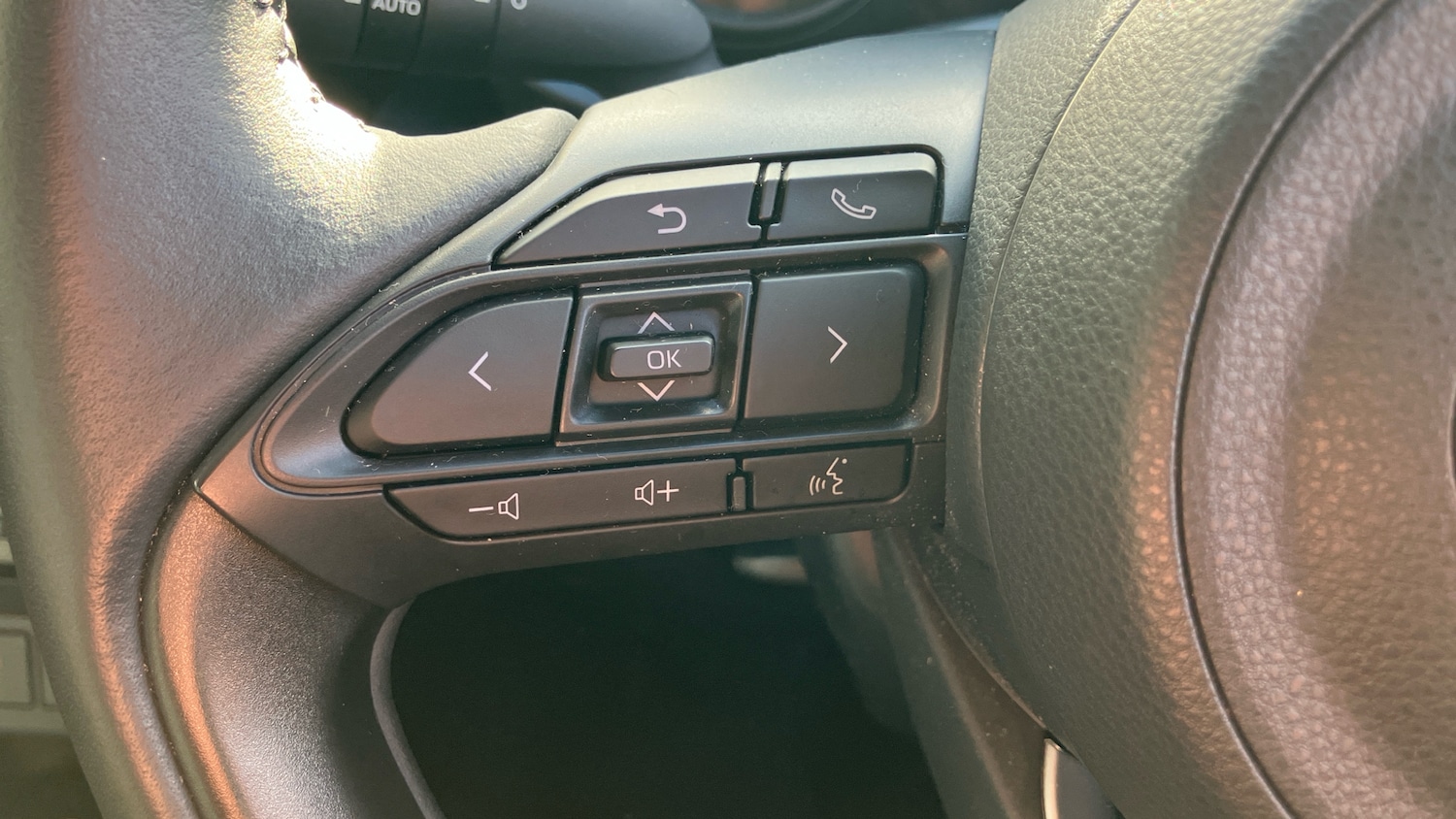 Used Toyota Yaris Cross 2023 for sale - 76299313: Photo 27