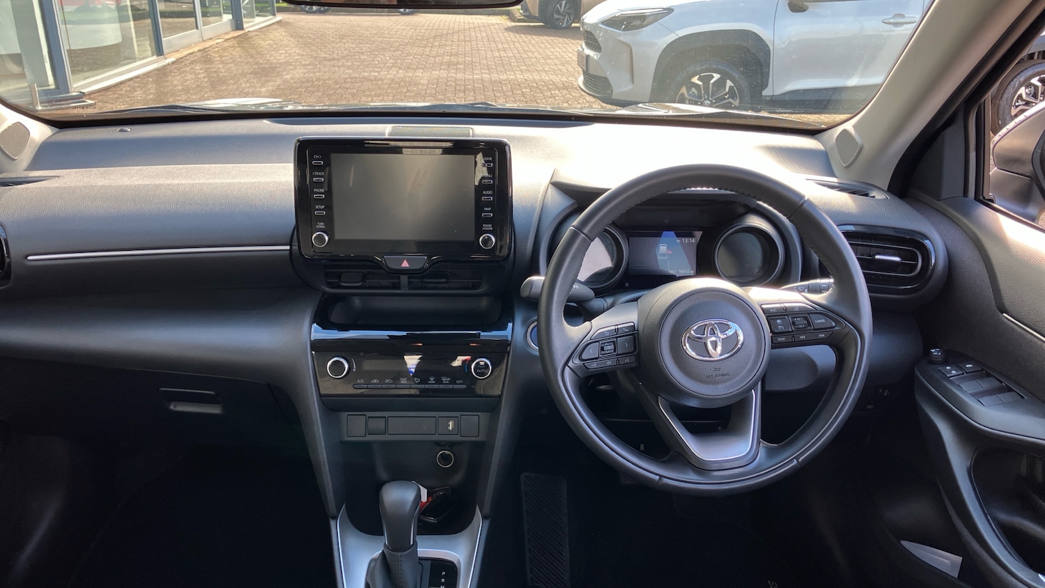 Used Toyota Yaris Cross 2023 for sale - 76299313: Photo 5