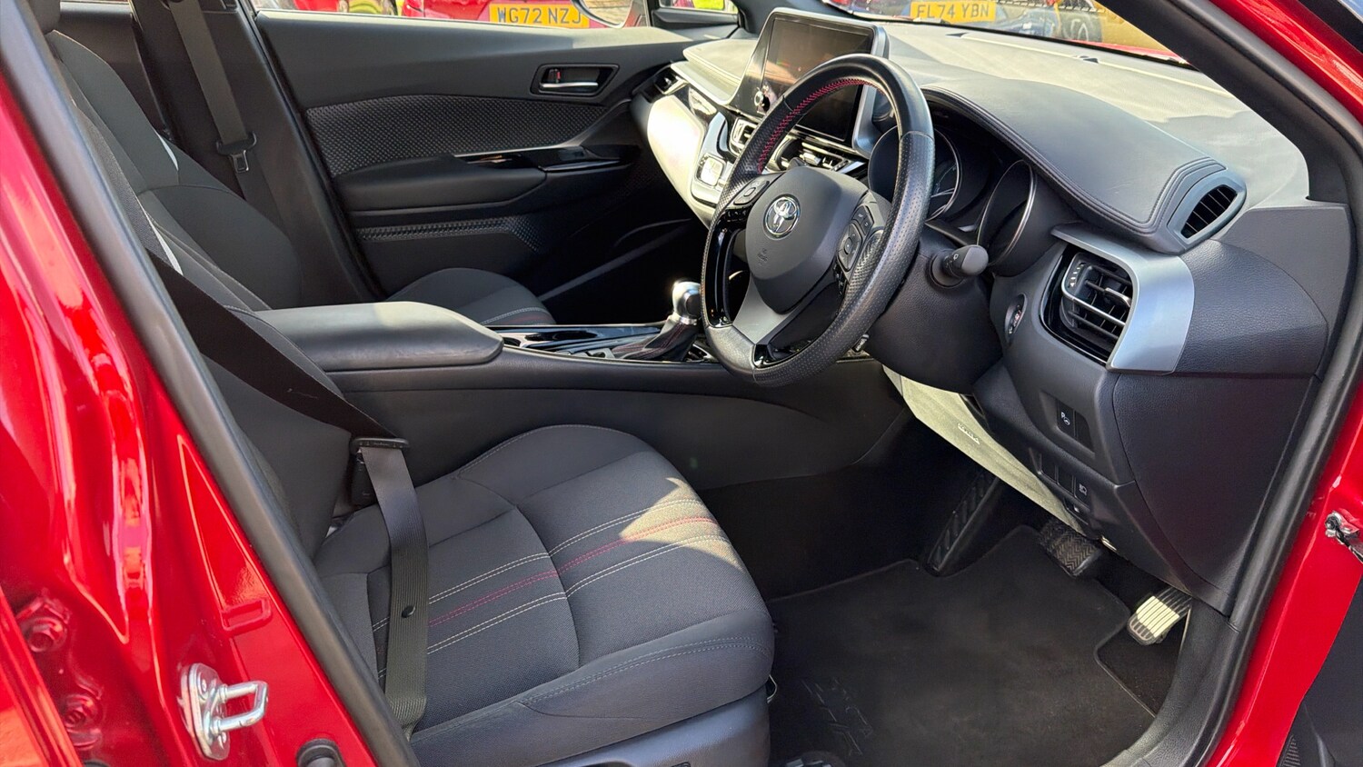 Used Toyota C-HR 2022 for sale - 77883749: Photo 11