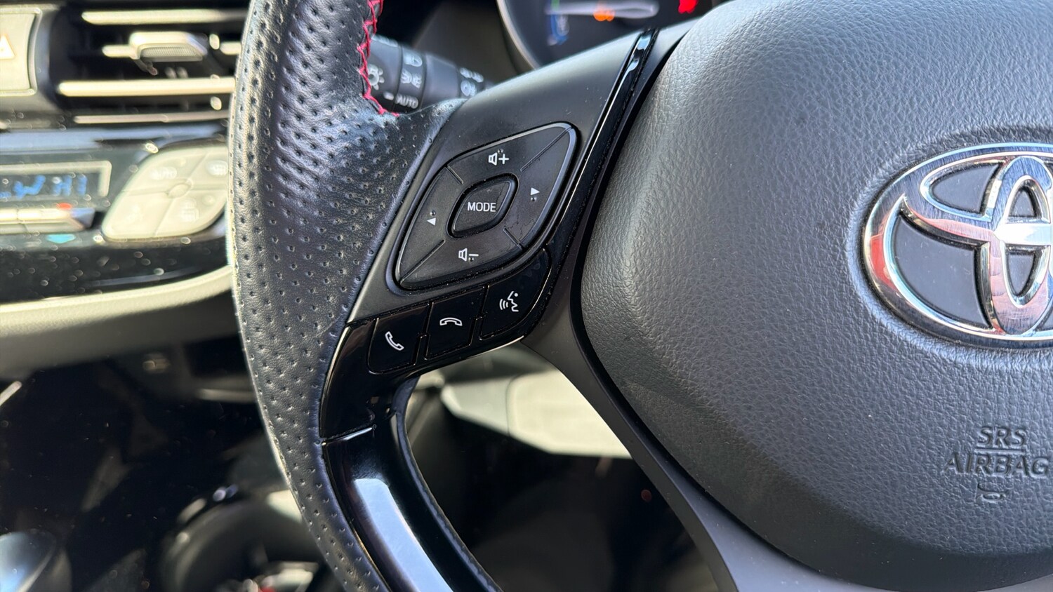 Used Toyota C-HR 2022 for sale - 77883749: Photo 27