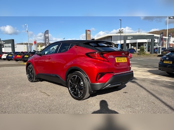 Used Toyota C-HR 2022 for sale - 77883749: Photo