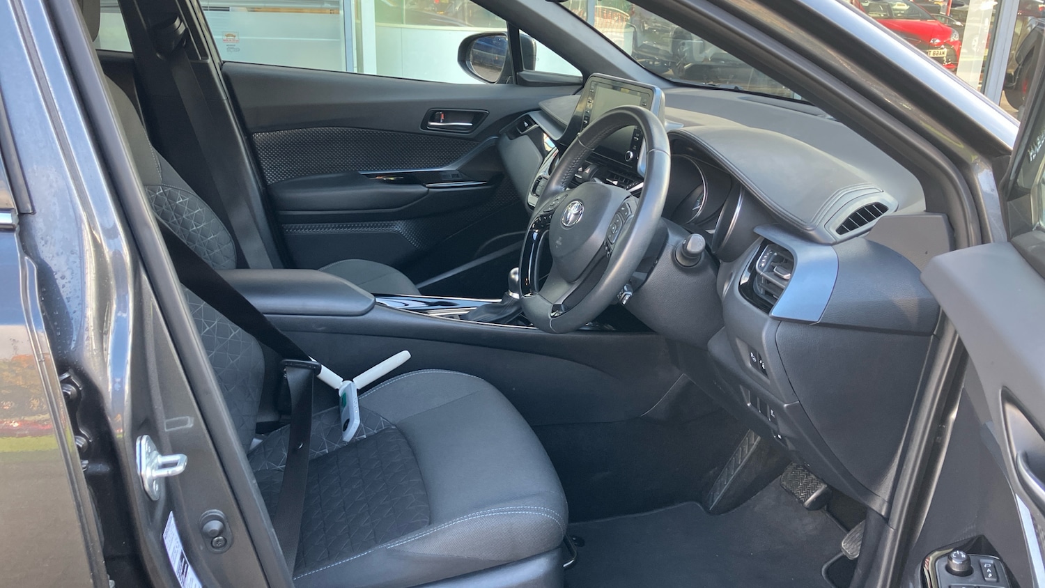 Used Toyota C-HR 2020 for sale - 76067404: Photo 11