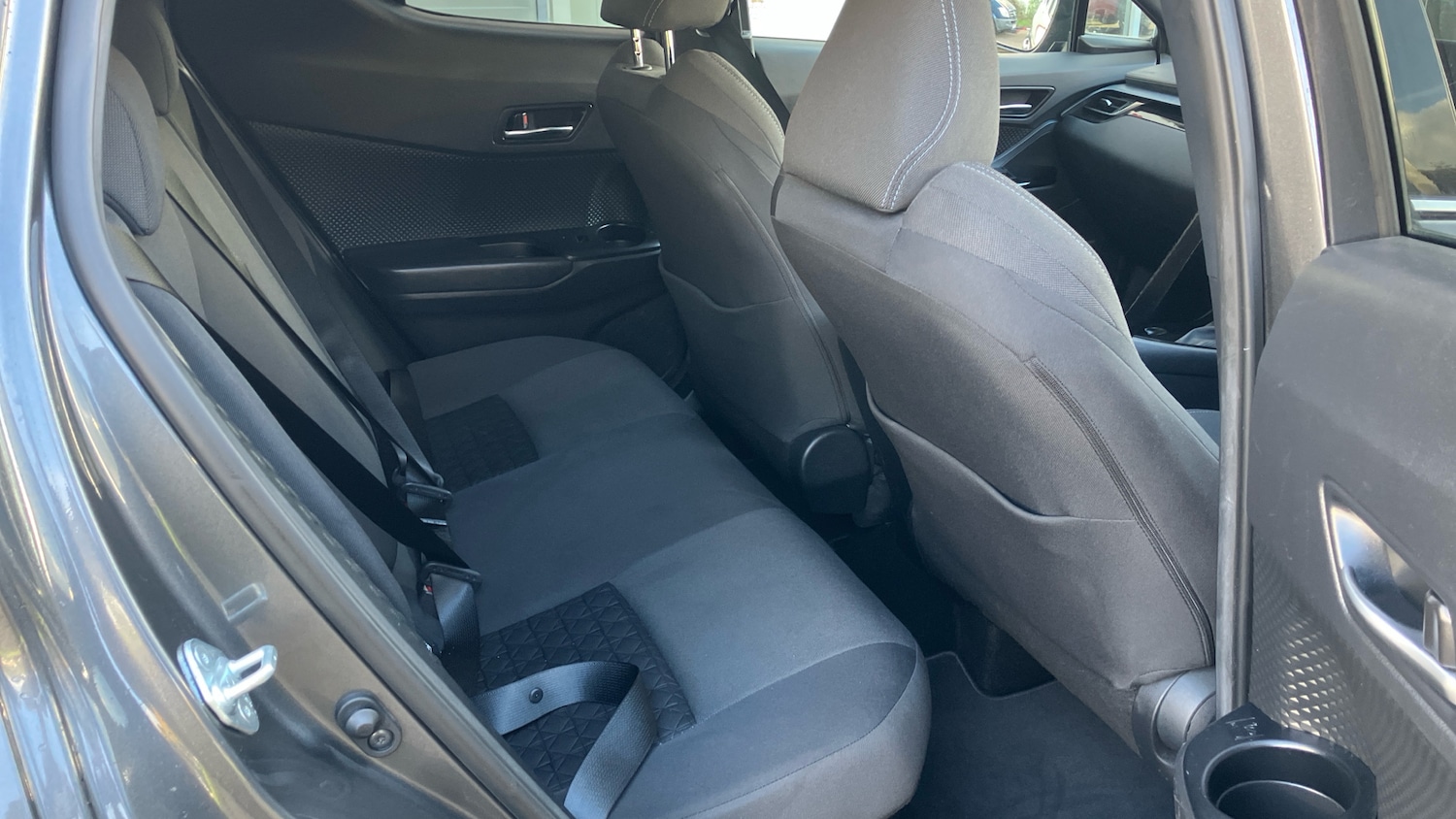 Used Toyota C-HR 2020 for sale - 76067404: Photo 12