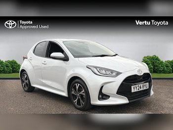 Used Toyota Yaris 2024 for sale - 77802237: Photo