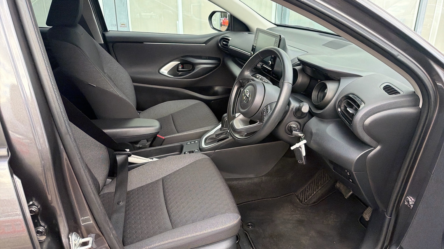 Used Toyota Yaris 2023 for sale - 77260712: Photo 11