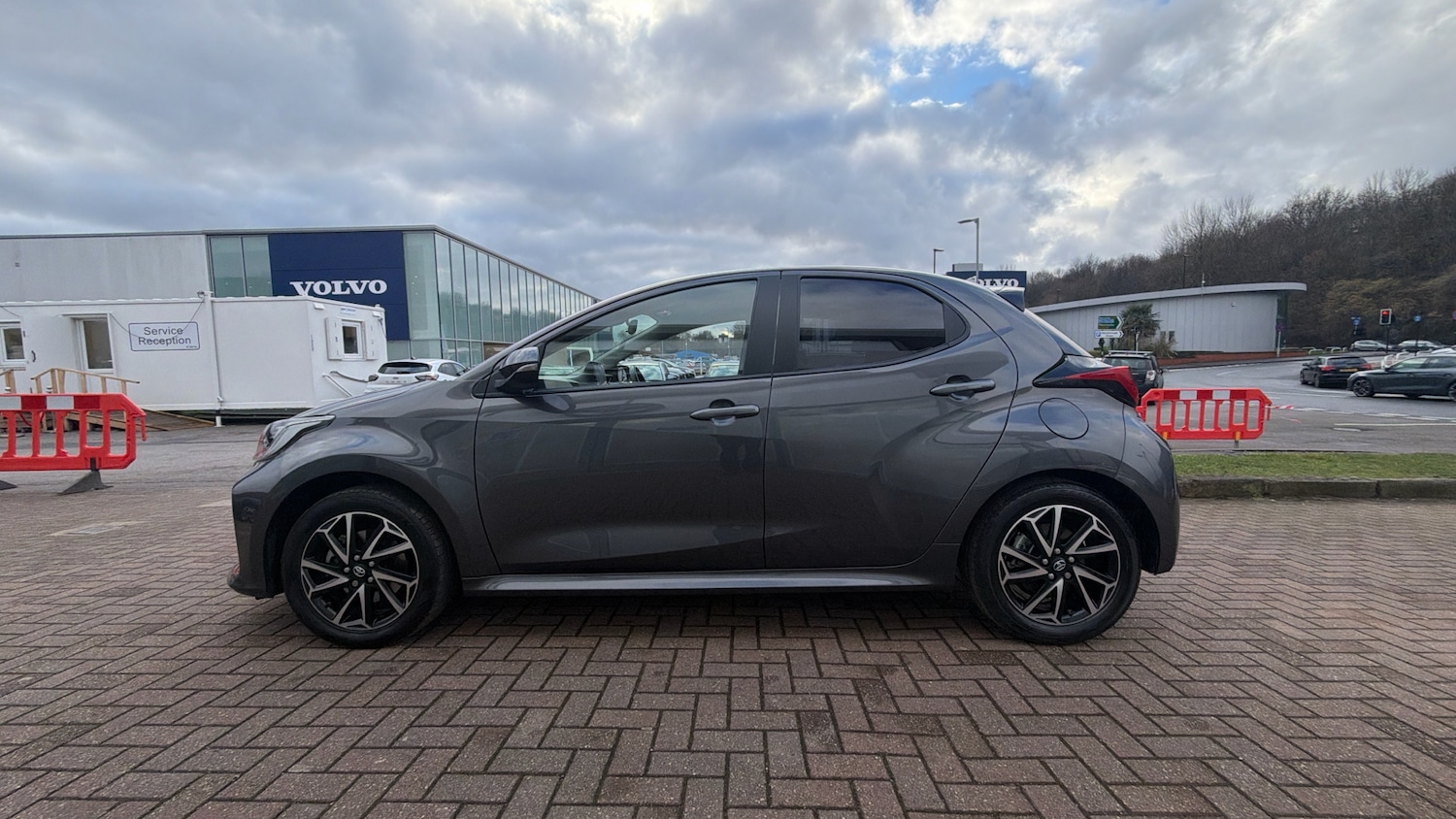 Used Toyota Yaris 2023 for sale - 77260712: Photo 17