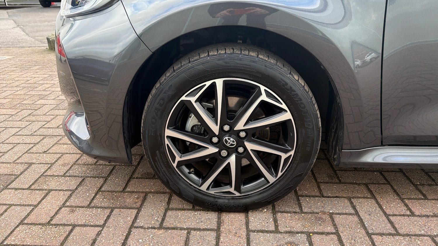 Used Toyota Yaris 2023 for sale - 77260712: Photo 33