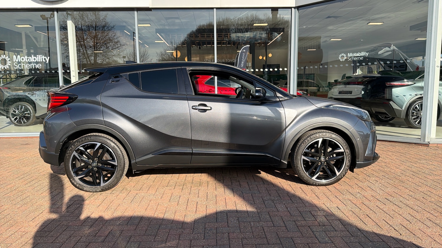 Used Toyota C-HR 2023 for sale - 77983572: Photo 16