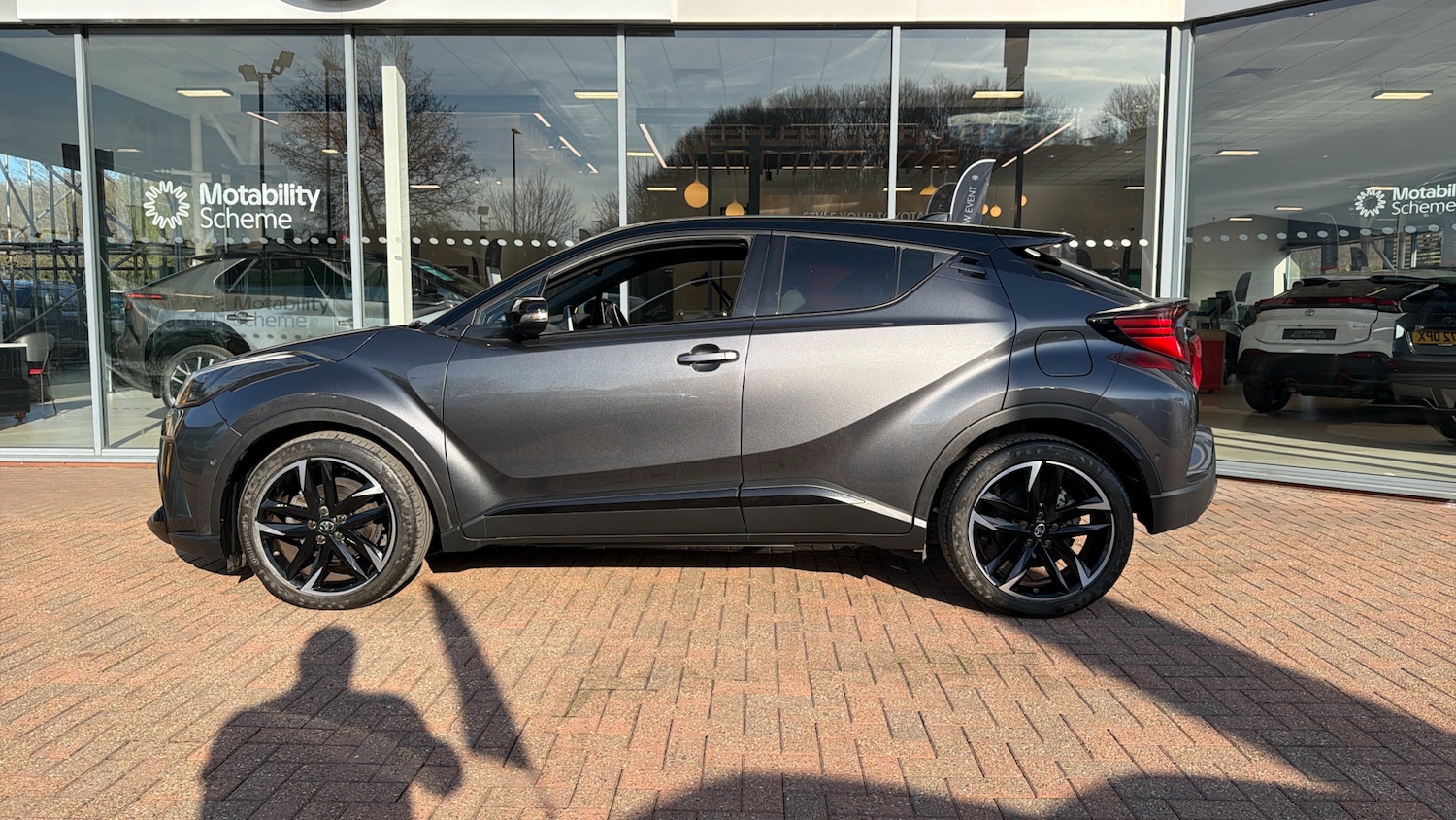 Used Toyota C-HR 2023 for sale - 77983572: Photo 17