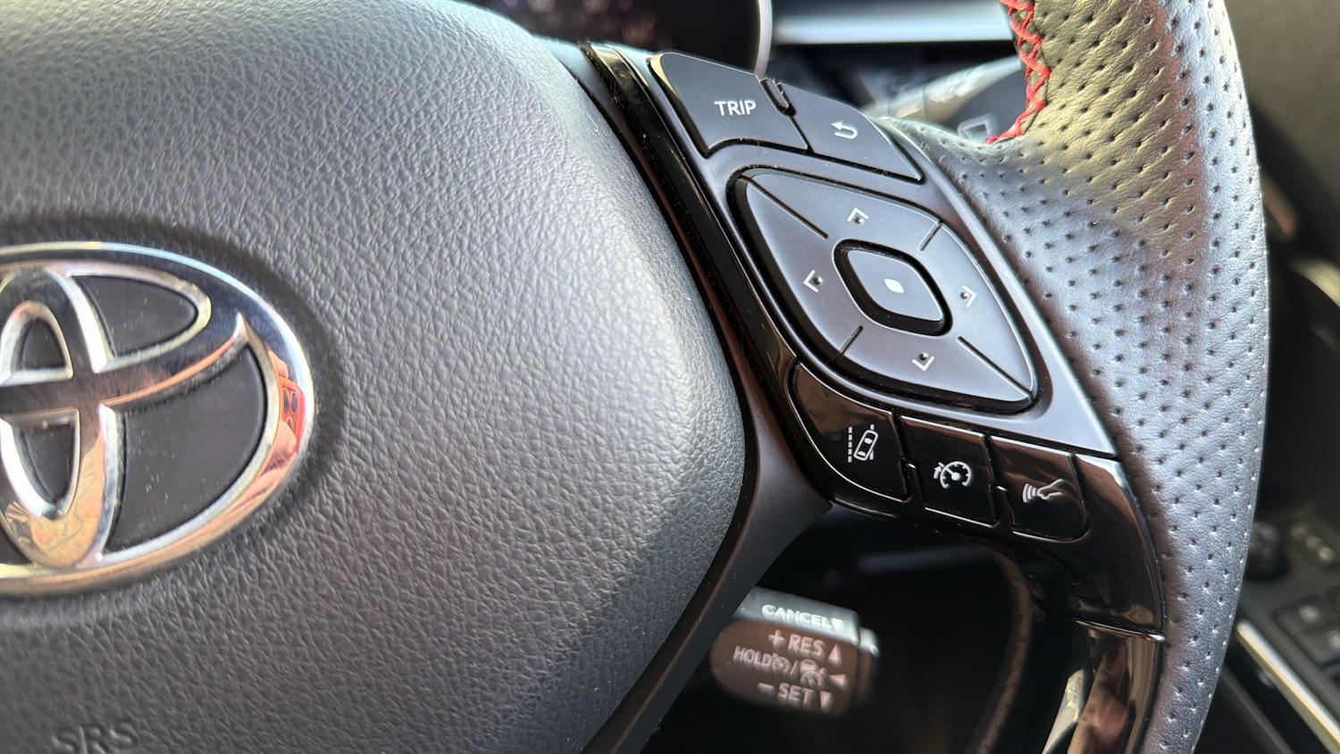 Used Toyota C-HR 2023 for sale - 77983572: Photo 28