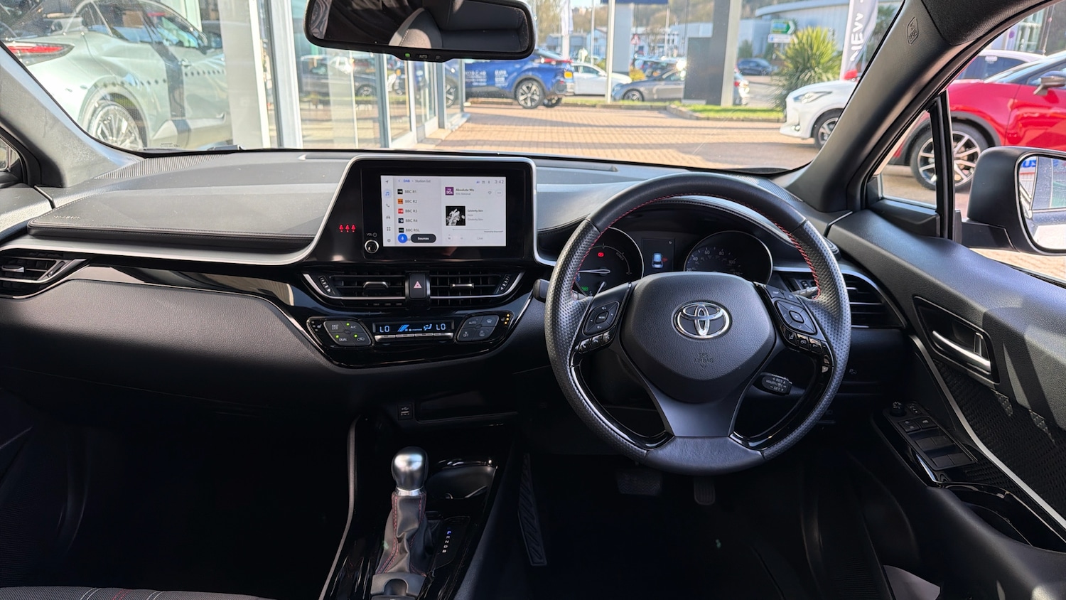 Used Toyota C-HR 2023 for sale - 77983572: Photo 5