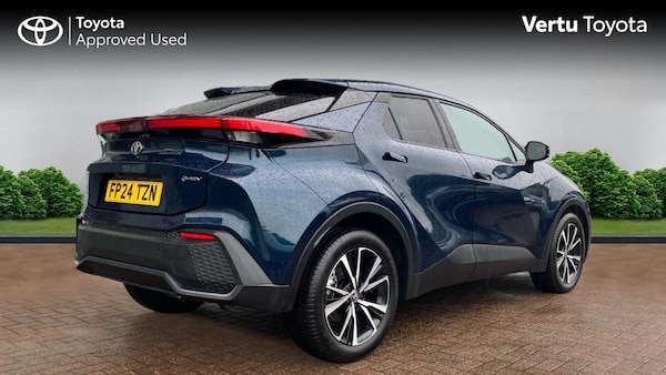 Used Toyota C-HR 2024 for sale - 76209214: Photo 2