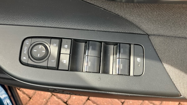 Used Toyota C-HR 2024 for sale - 76209214: Photo 42