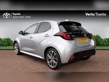 Used Toyota Yaris 2023 for sale - 77999279: Photo
