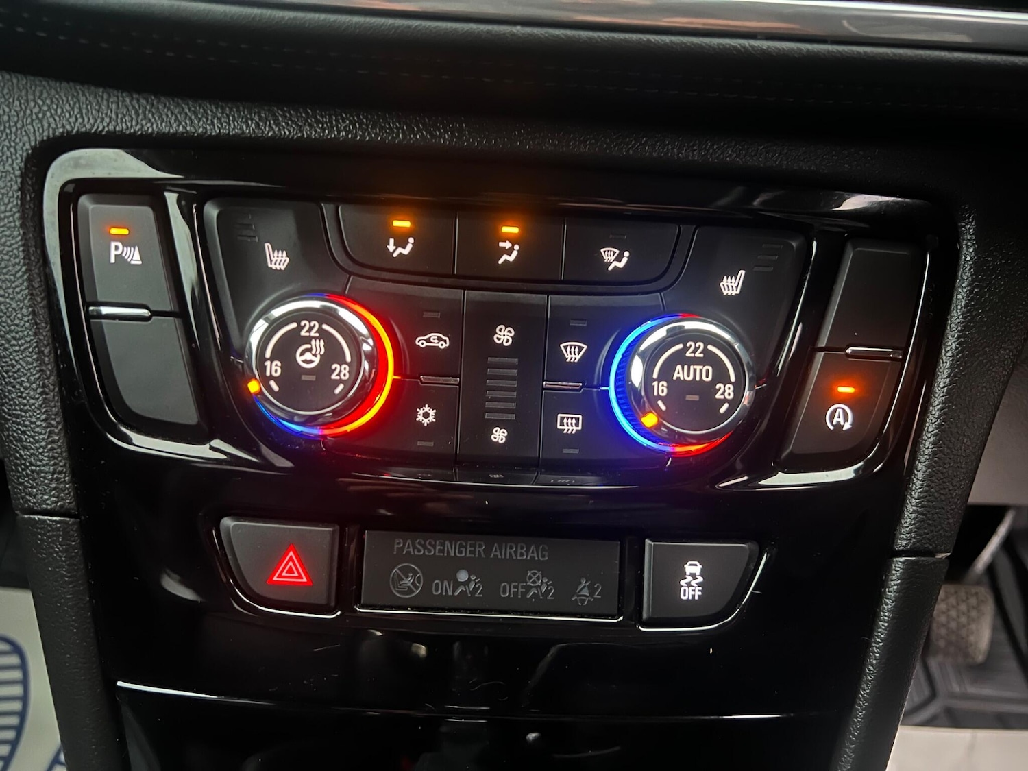 Used Vauxhall Mokka X 2018 for sale - 76992093: Photo 32