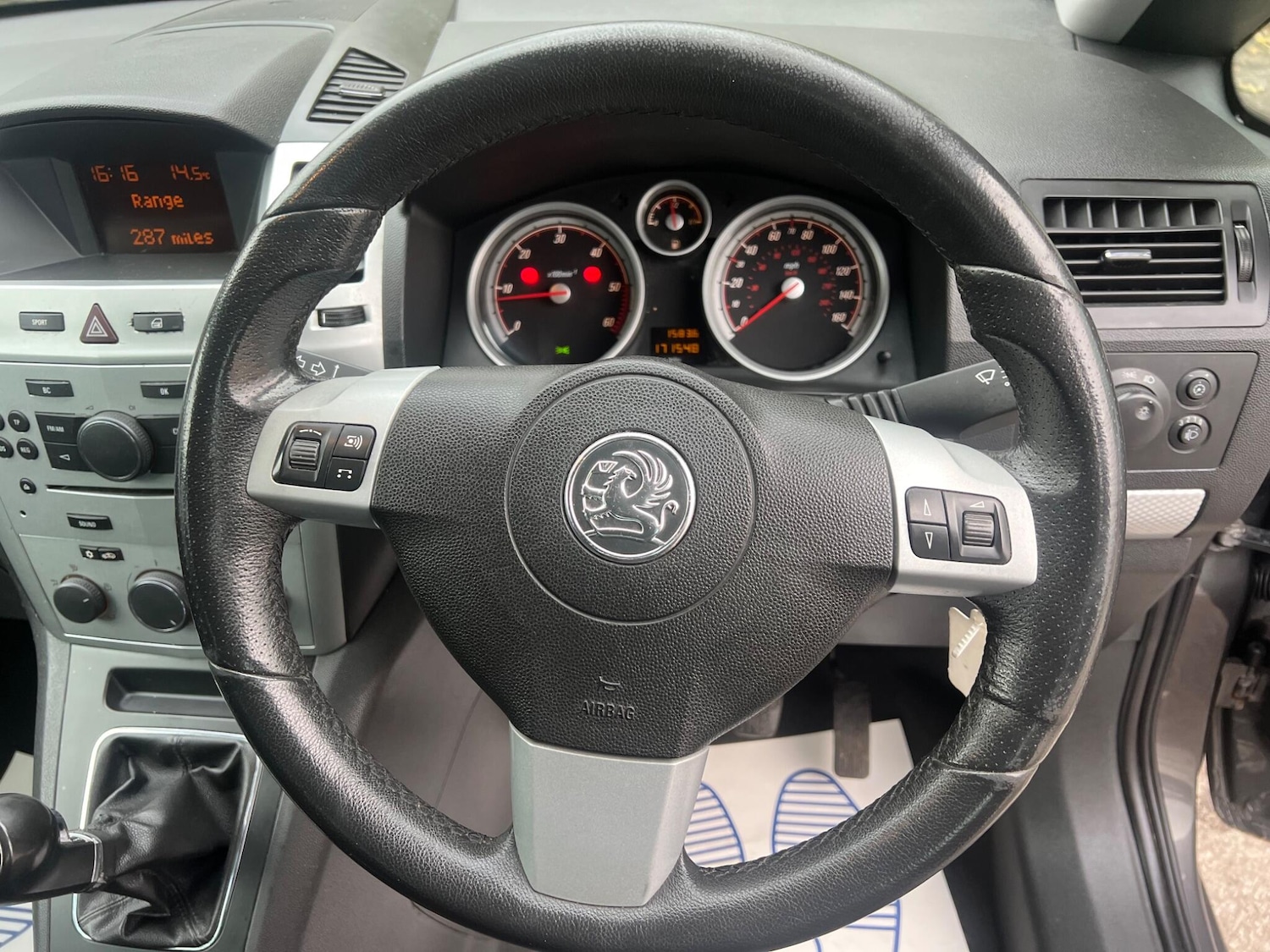 Used Vauxhall Zafira 2010 for sale - 76136515: Photo 16