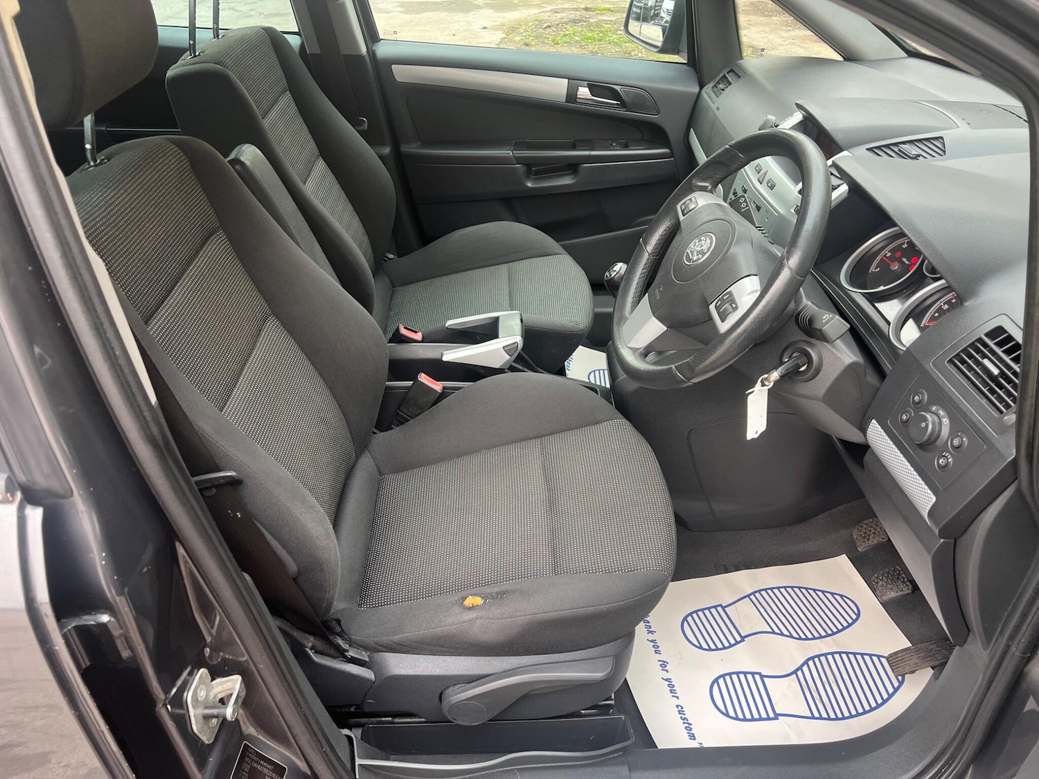 Used Vauxhall Zafira 2010 for sale - 76136515: Photo 21