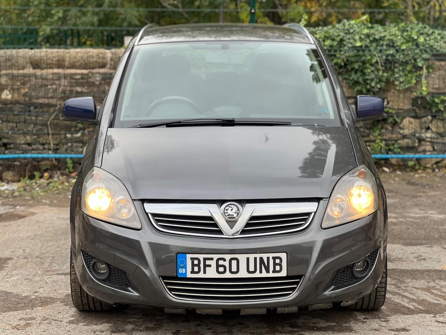 Used Vauxhall Zafira 2010 for sale - 76136515: Photo 3