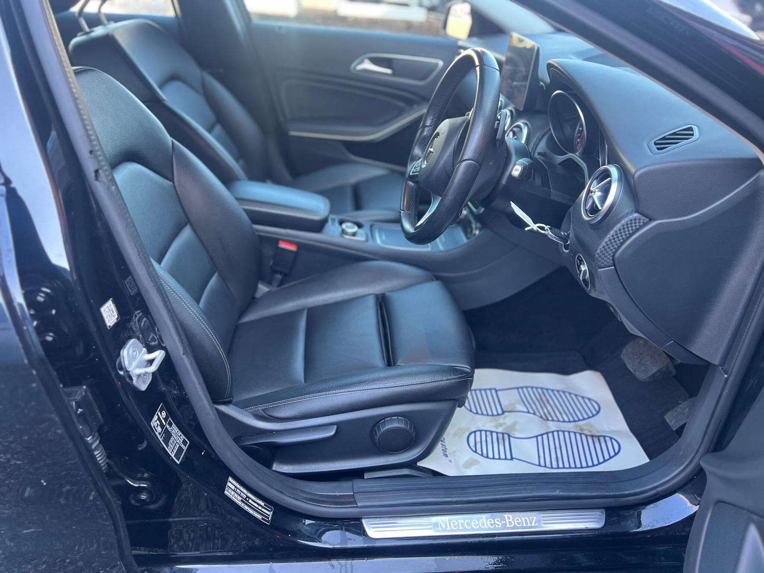 Used Mercedes-Benz A-Class 2017 for sale - 77351976: Photo 8