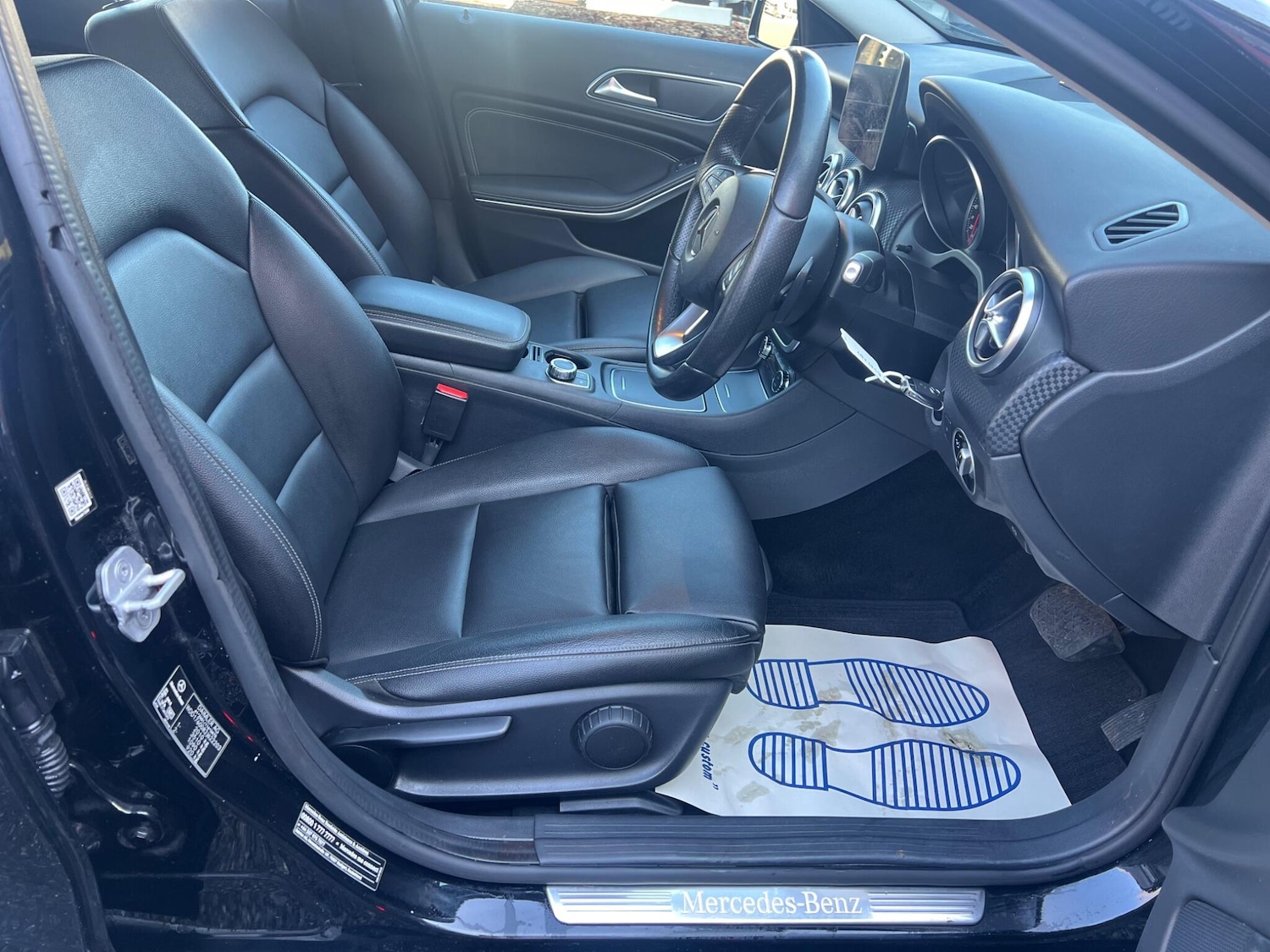 Used Mercedes-Benz A-Class 2017 for sale - 77351976: Photo 9