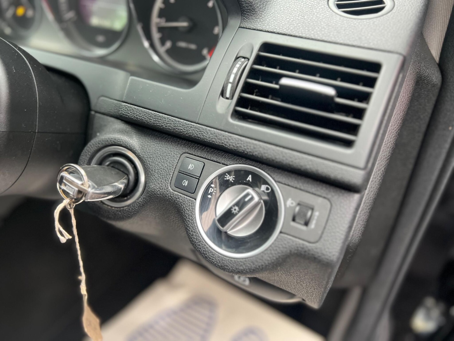 Used Mercedes-Benz C Class 2010 for sale - 77468173: Photo 14