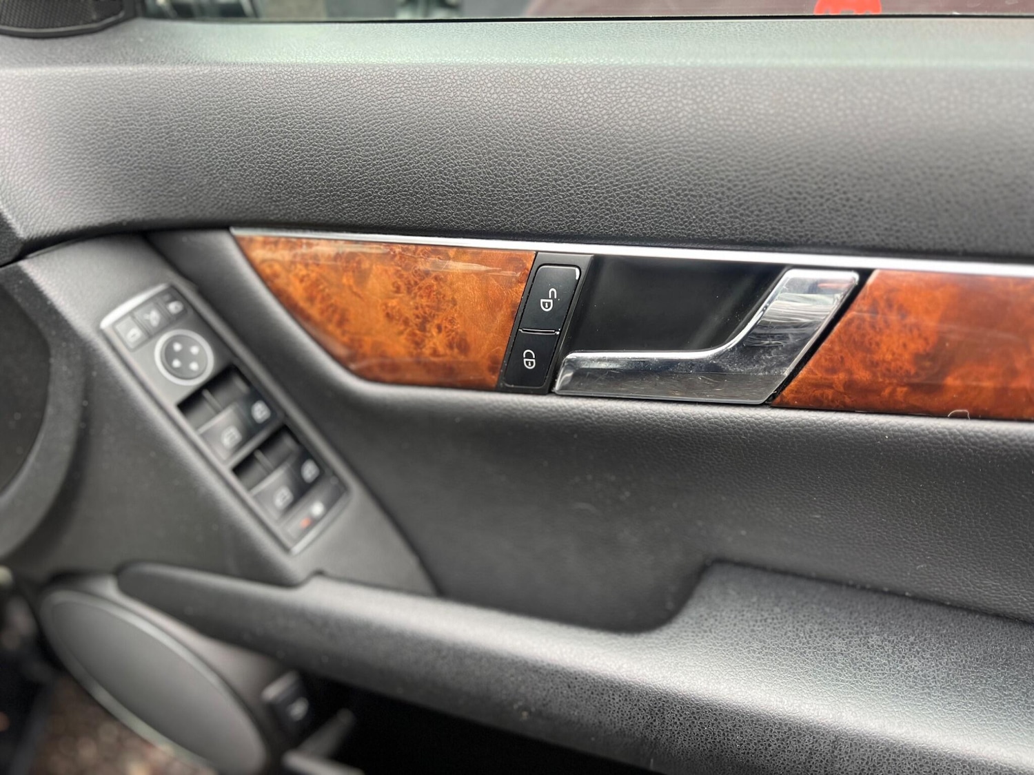 Used Mercedes-Benz C Class 2010 for sale - 77468173: Photo 15