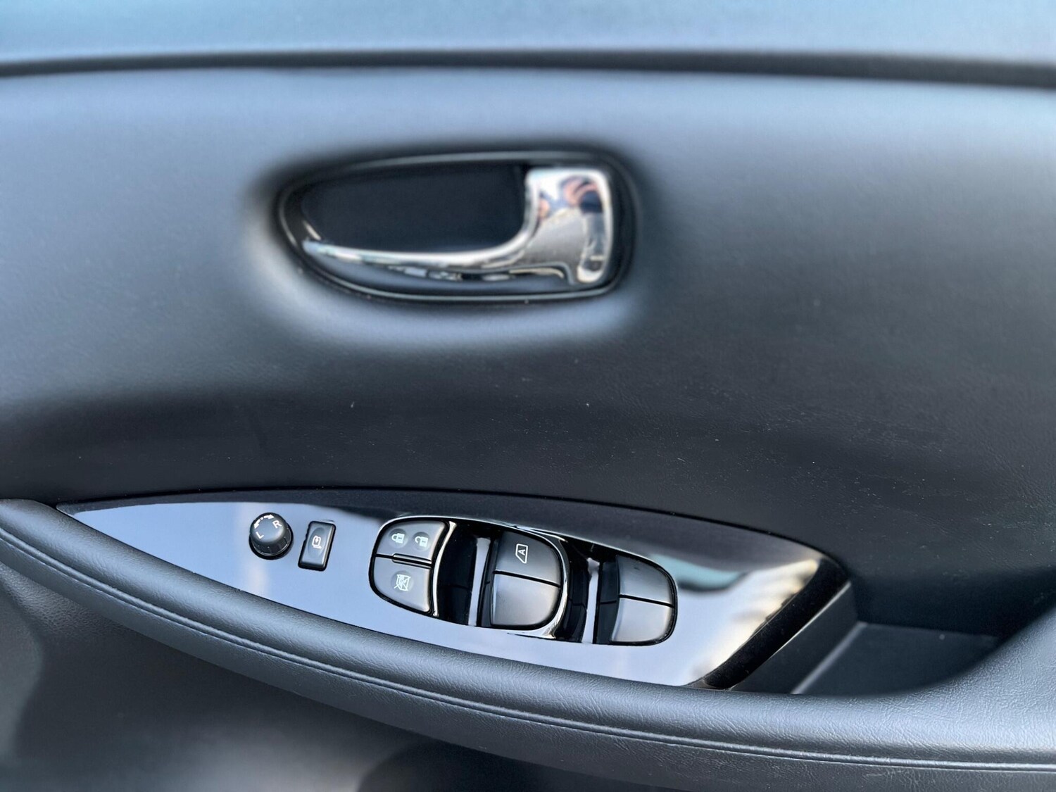 Used Nissan Leaf for sale - 78214303: Photo 17