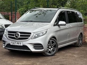 Used Mercedes-Benz V-Class 2017 for sale - 75327526: Photo