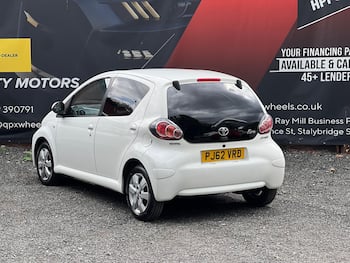 Used Toyota AYGO 2013 for sale - 79774852: Photo
