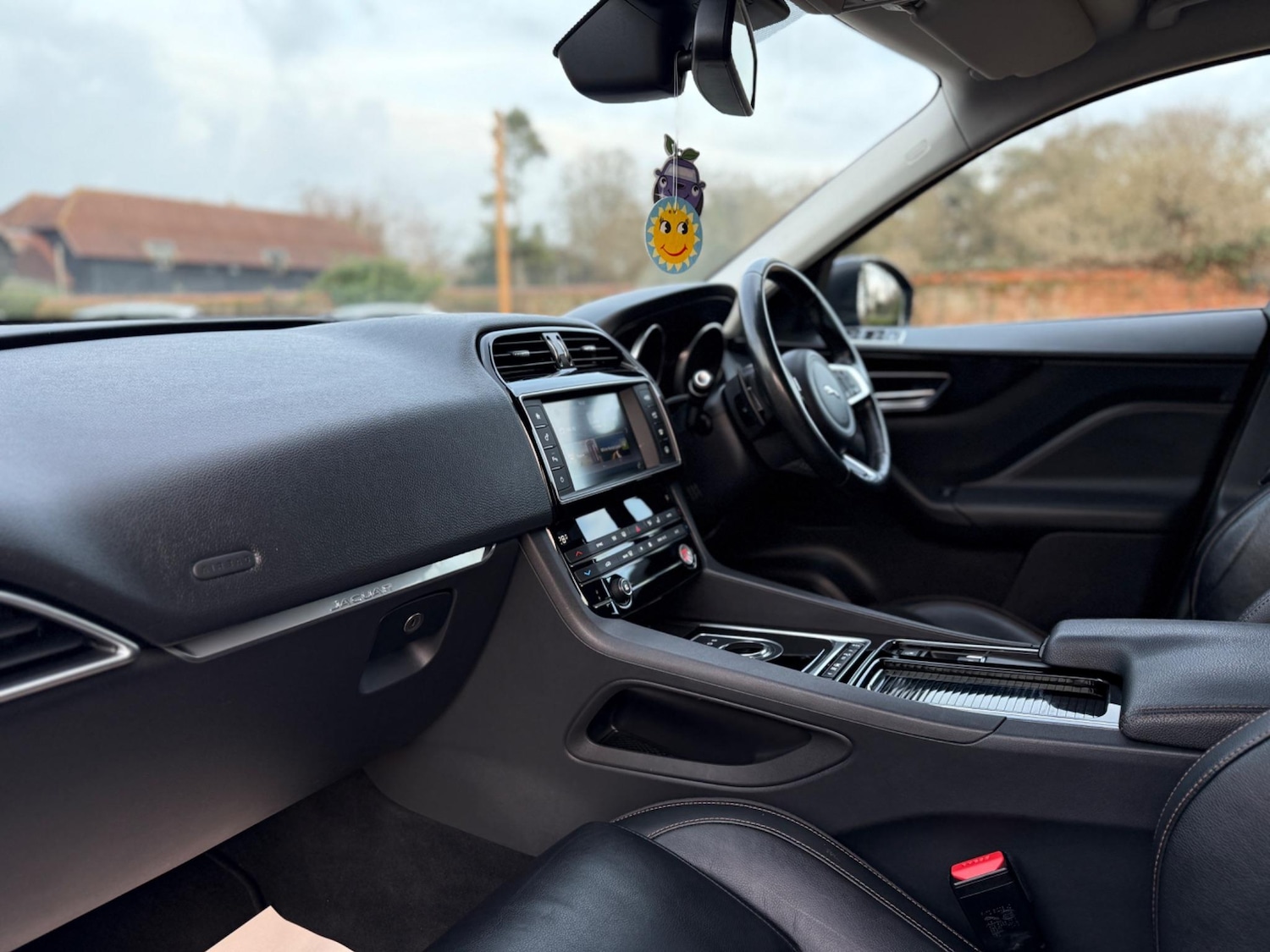 Used Jaguar F-Pace 2017 for sale - 76013309: Photo 16