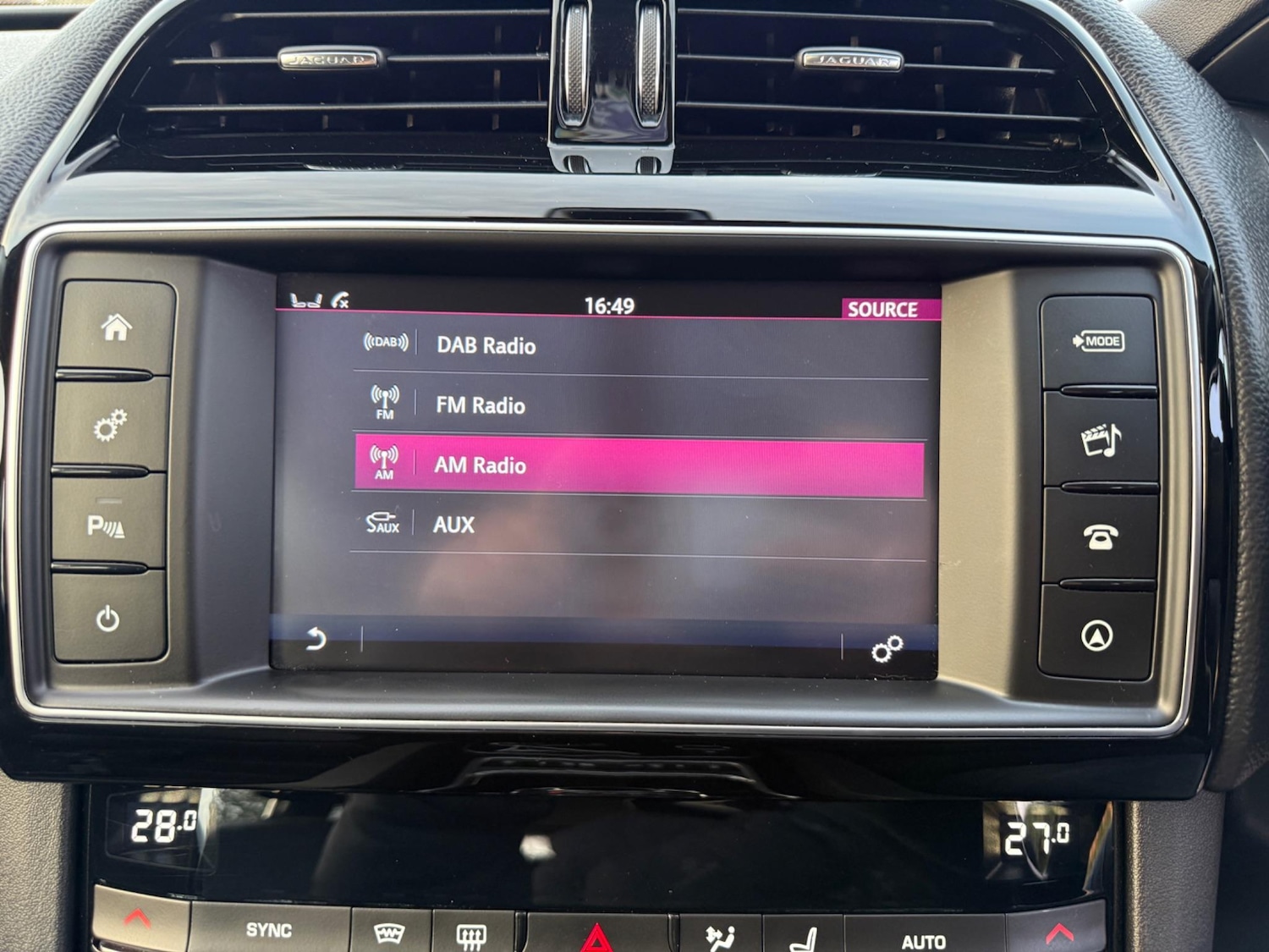 Used Jaguar F-Pace 2017 for sale - 76013309: Photo 29