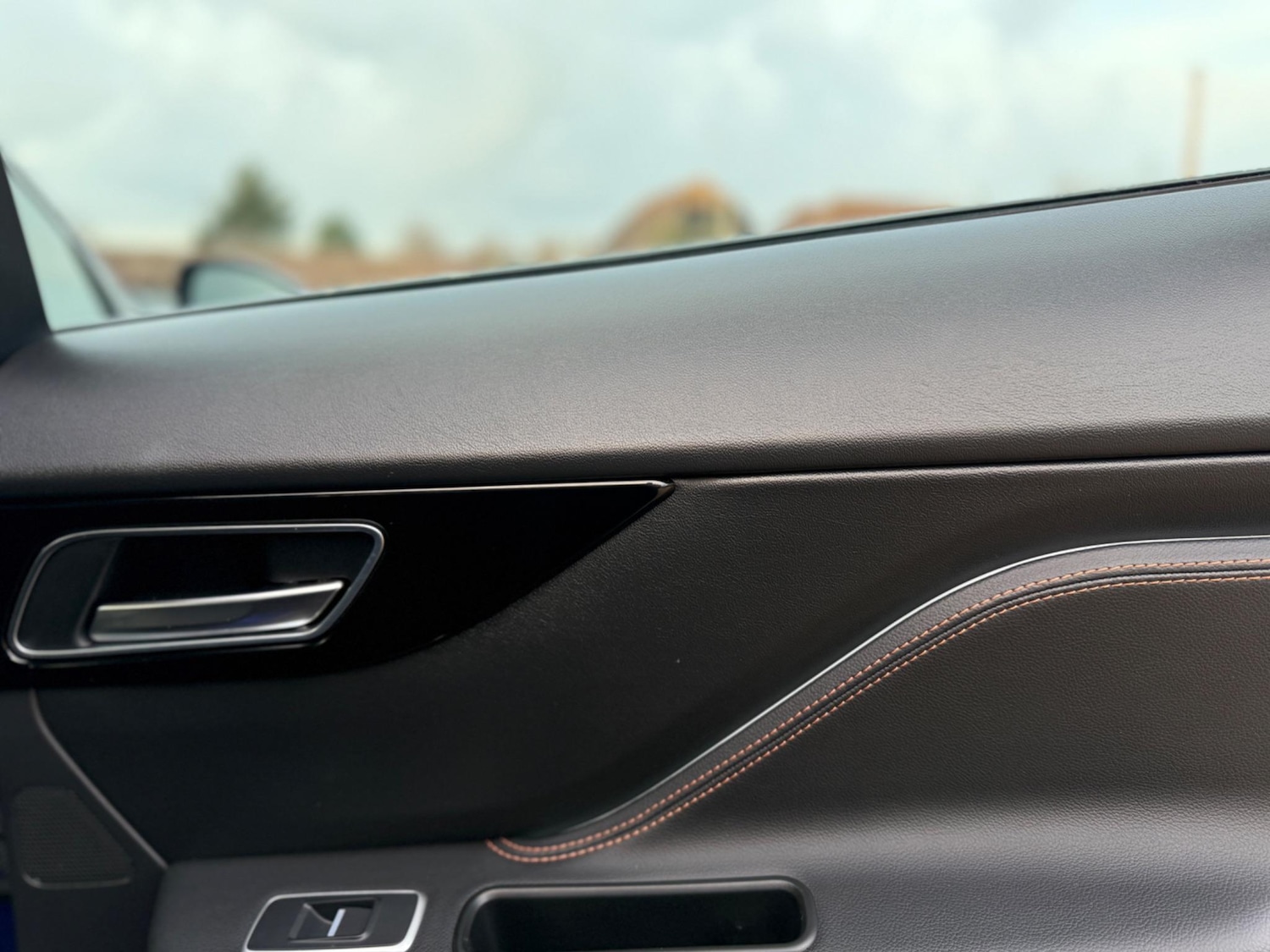 Used Jaguar F-Pace 2017 for sale - 76013309: Photo 33