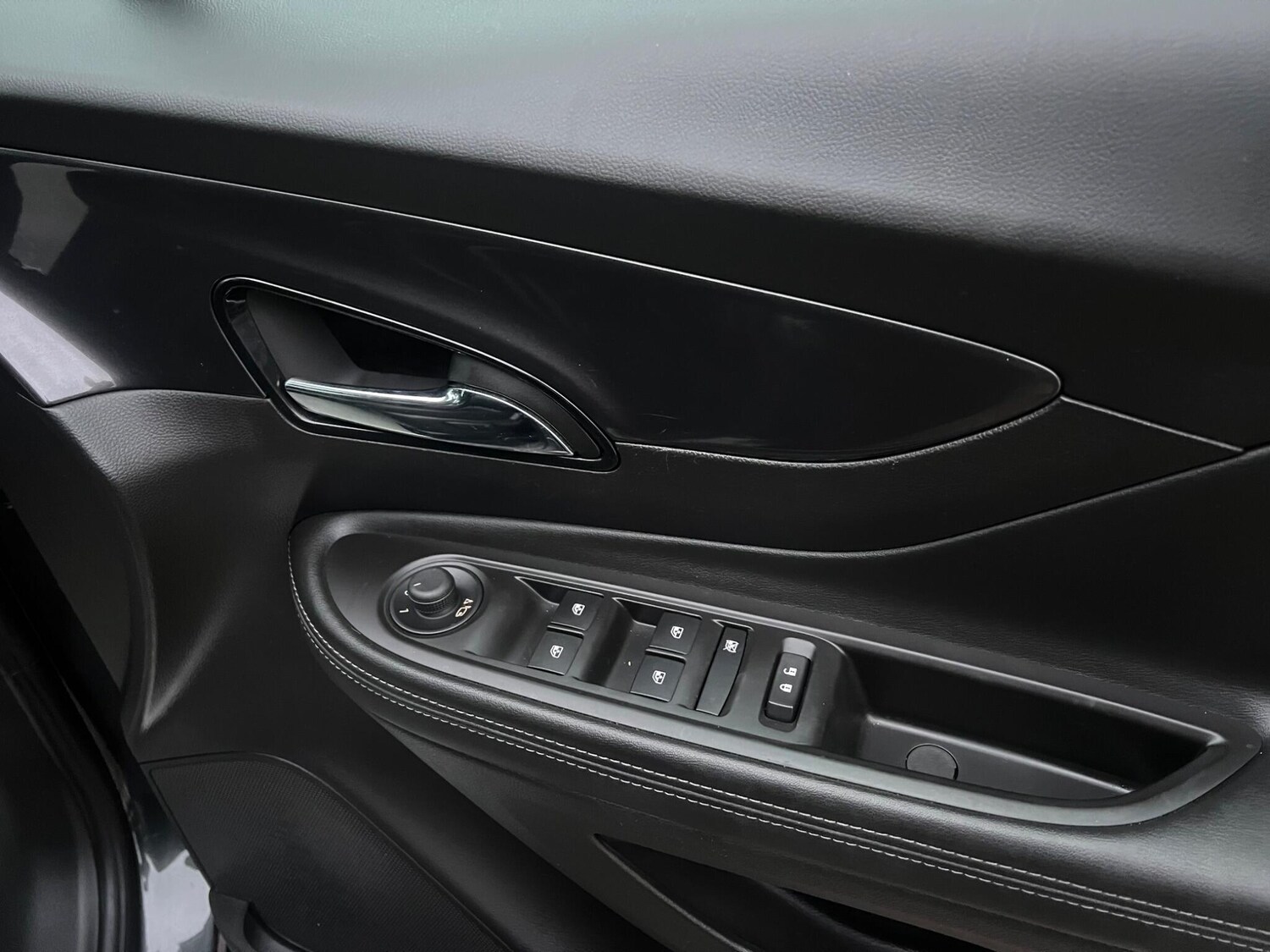 Used Vauxhall Mokka X 2018 for sale - 76083909: Photo 18