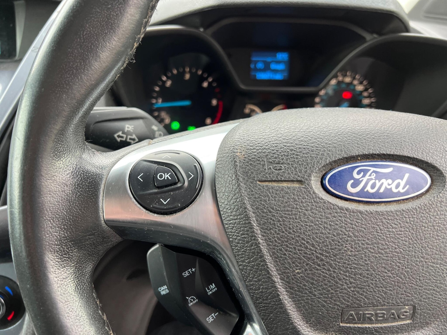 Used Ford Grand Tourneo Connect 2015 for sale - 77455336: Photo 25