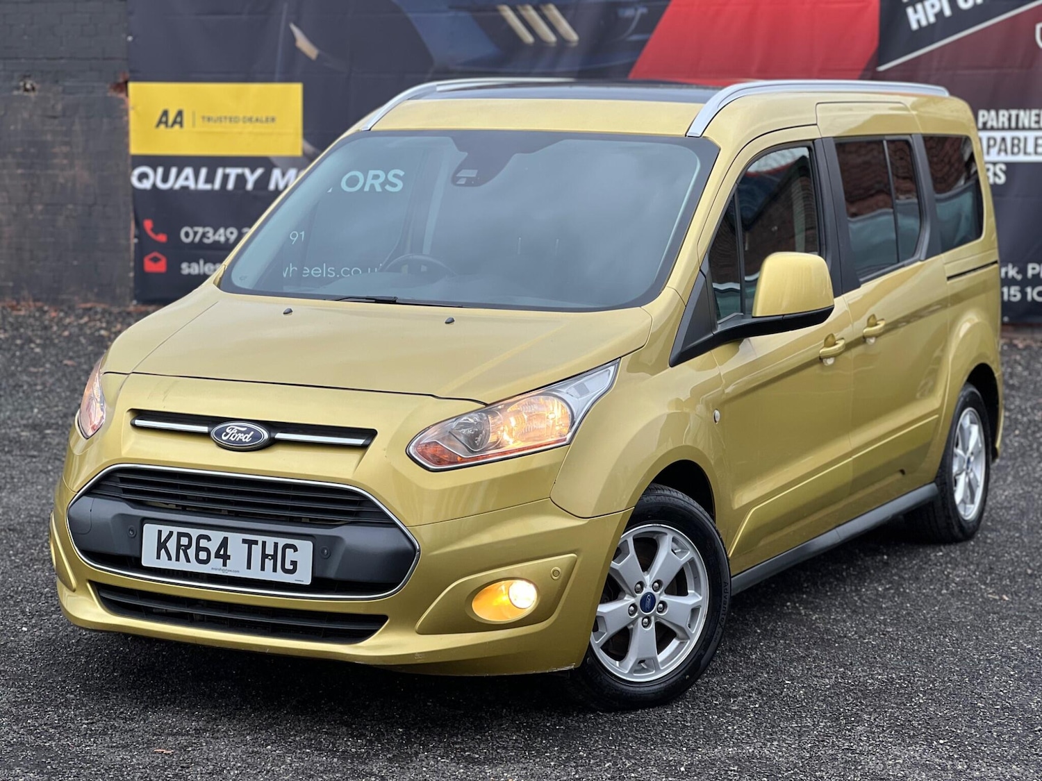 Used Ford Grand Tourneo Connect 2015 for sale - 77455336: Photo 5