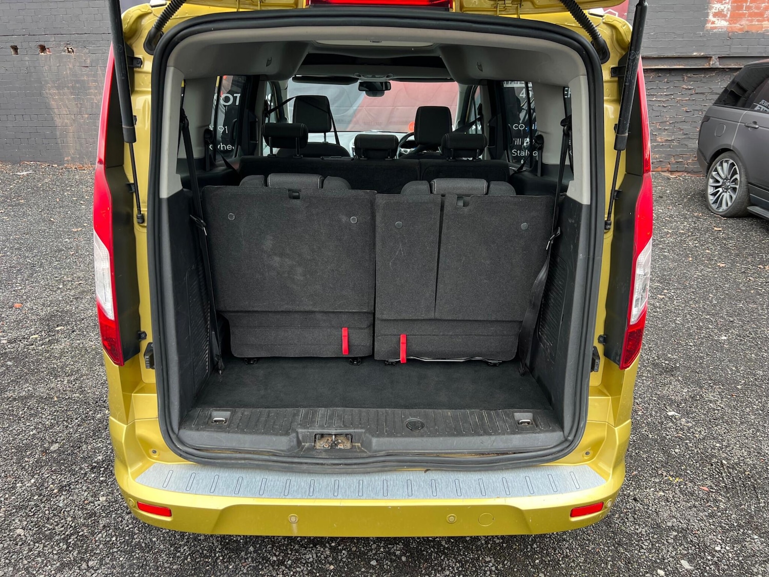 Used Ford Grand Tourneo Connect 2015 for sale - 77455336: Photo 51