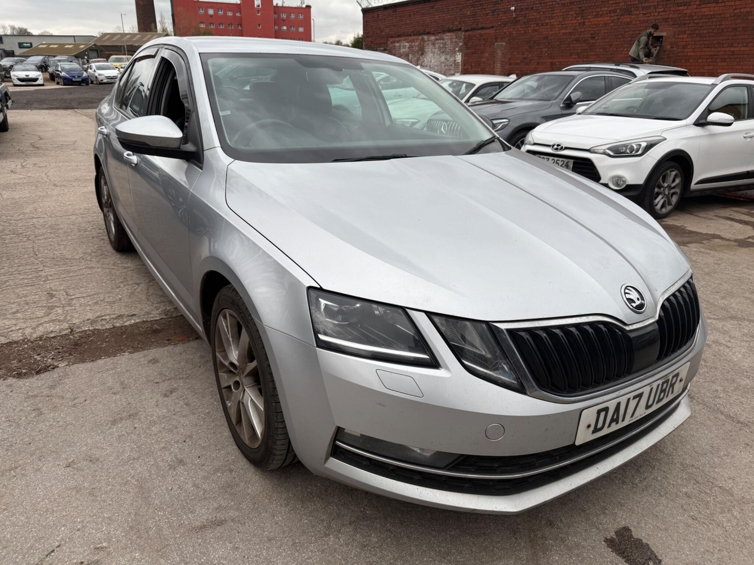 Used Skoda Octavia 2017 for sale - 78100078: Photo 2