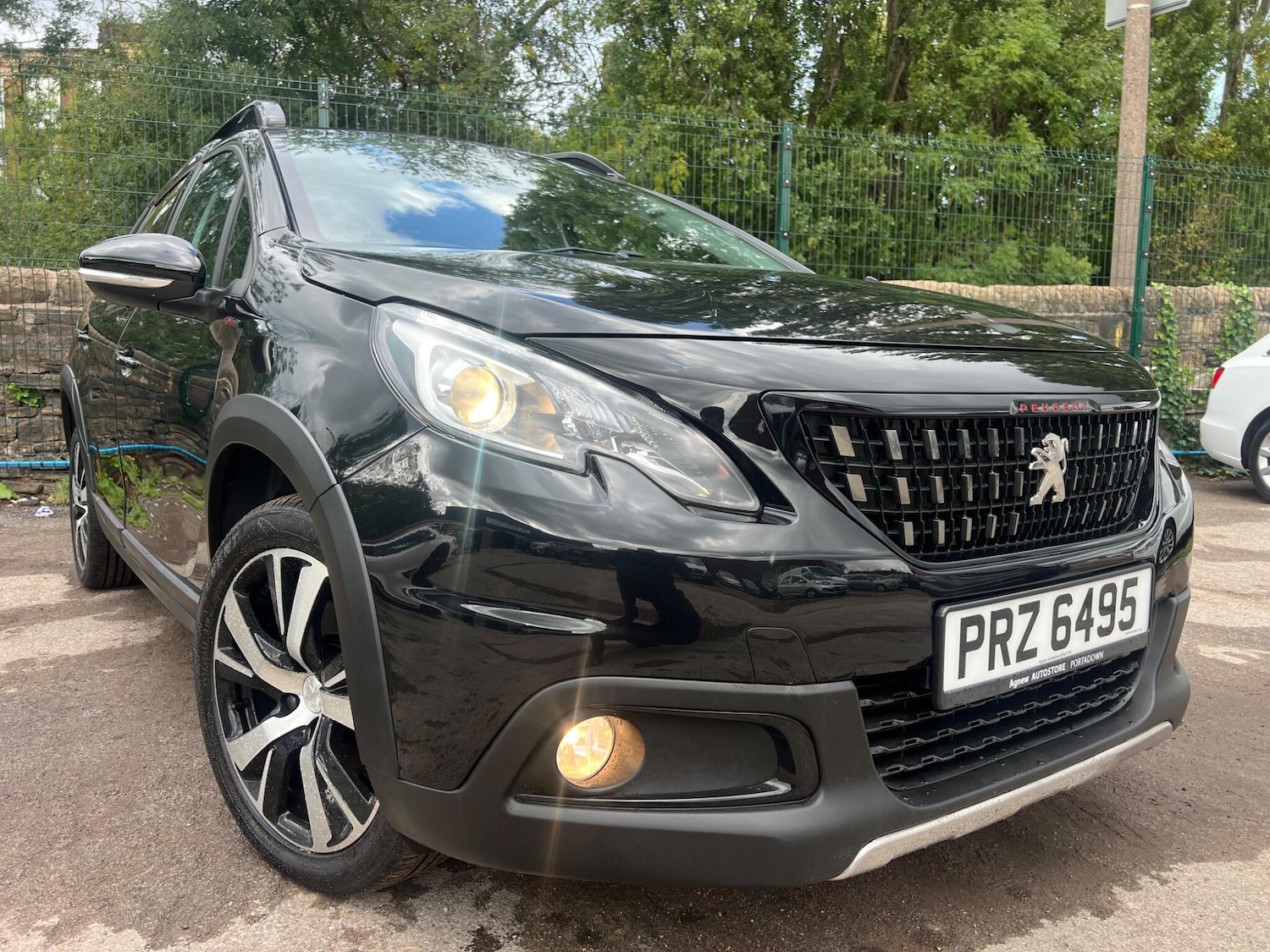 Used Peugeot 2008 2019 for sale - 76612752: Photo 2