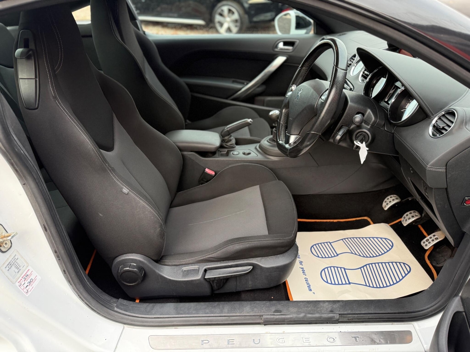 Used Peugeot RCZ 2010 for sale - 77454649: Photo 15