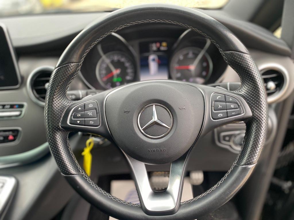 Used Mercedes-Benz V-Class 2019 for sale - 78073297: Photo 16