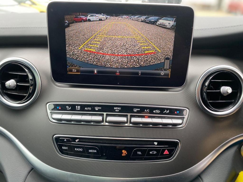 Used Mercedes-Benz V-Class 2019 for sale - 78073297: Photo 29