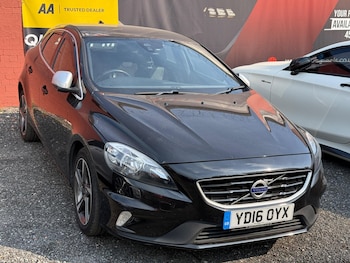 Used Volvo V40 2016 for sale - 79180954: Photo