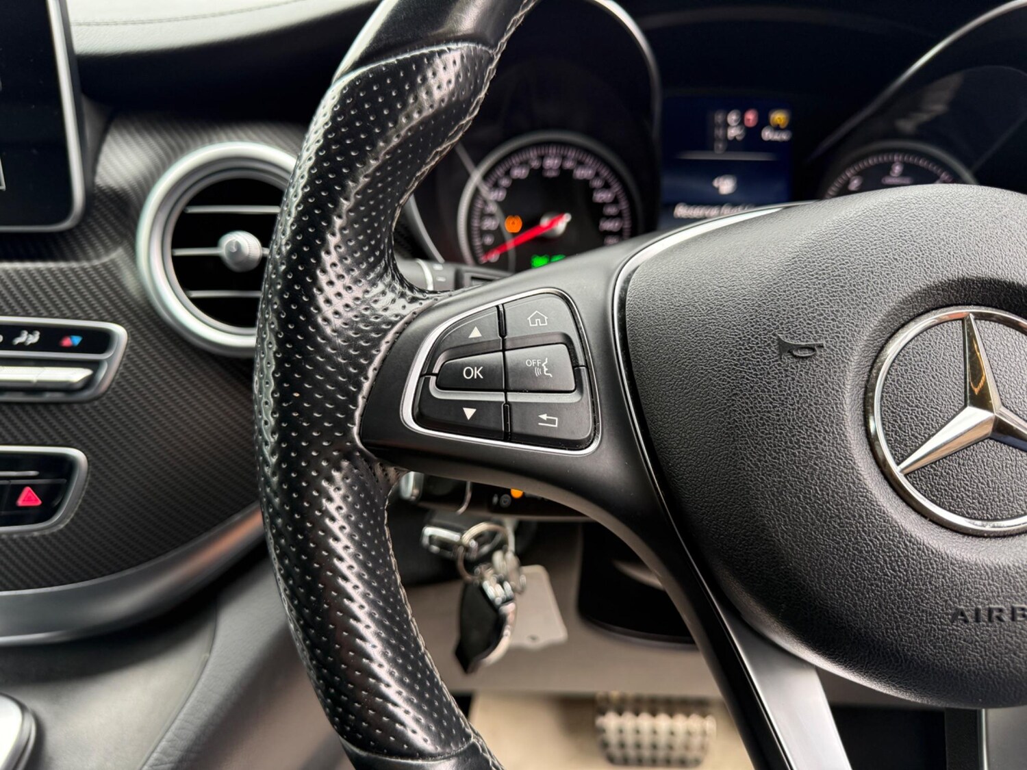 Used Mercedes-Benz V-Class for sale - 77695514: Photo 33