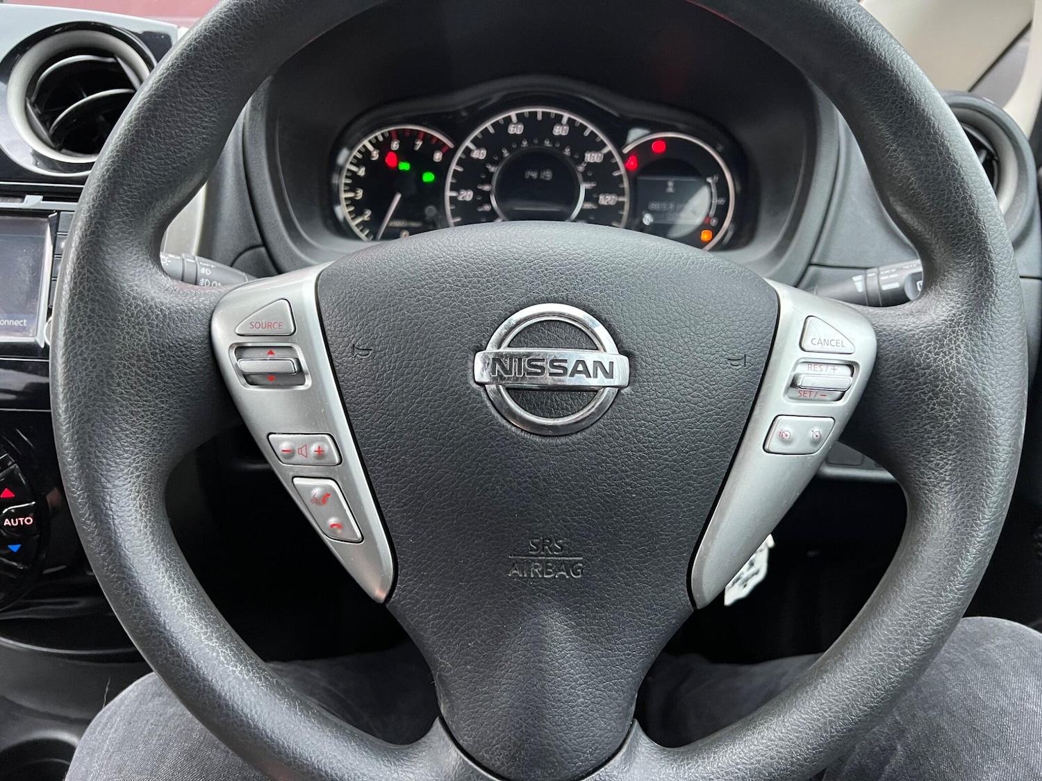 Used Nissan Note 2013 for sale - 77376445: Photo 29