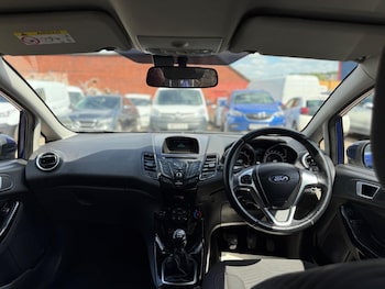 Used Ford Fiesta 2015 for sale - 75400609: Photo