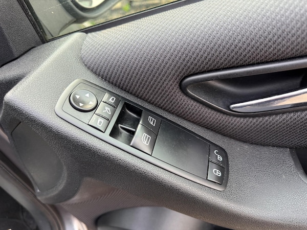 Used Mercedes-Benz A-Class 2009 for sale - 75239025: Photo 29