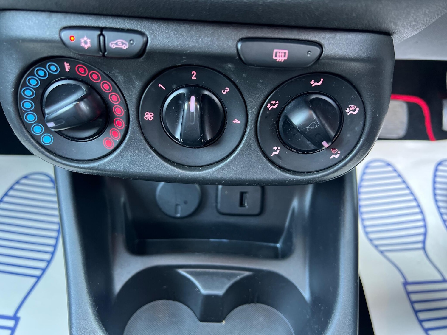 Used Vauxhall Corsa 2017 for sale - 77377351: Photo 12