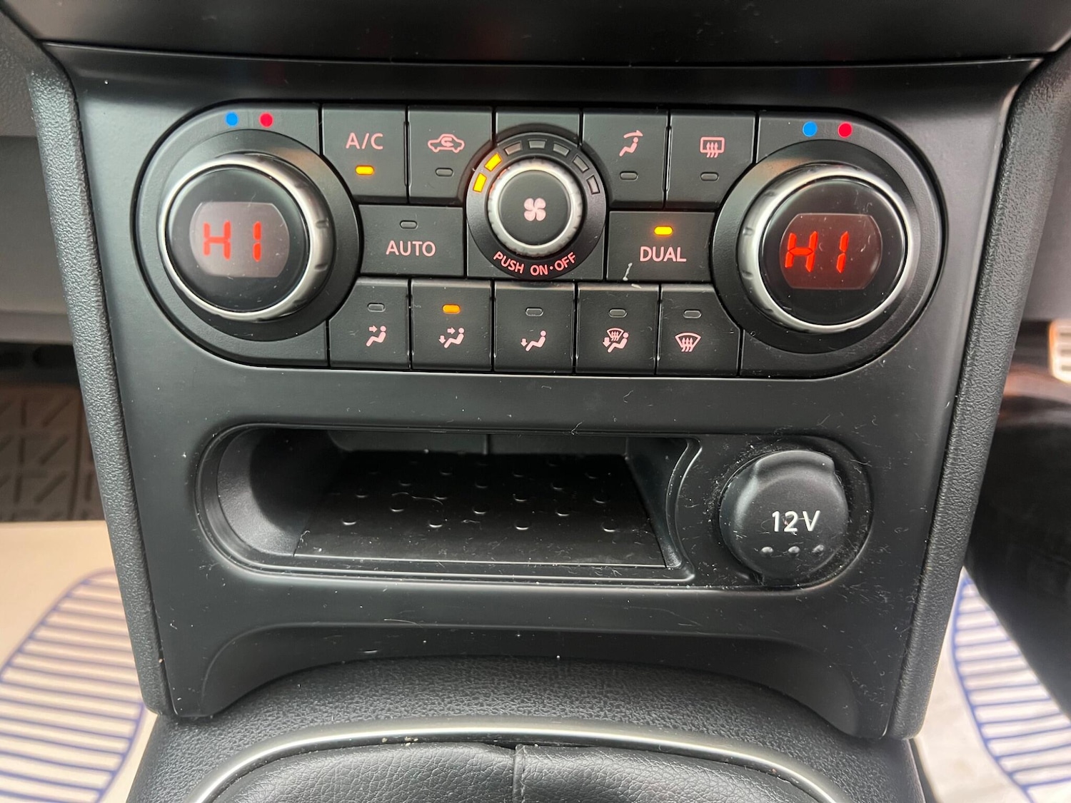 Used Nissan Qashqai 2012 for sale - 76174818: Photo 33