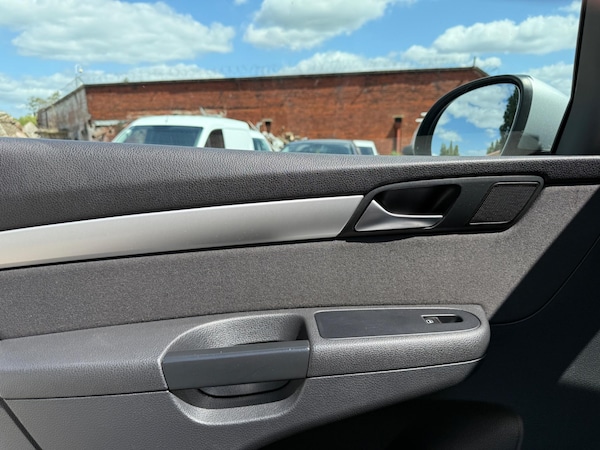 Used Volkswagen Sharan 2012 for sale - 75239037: Photo 25