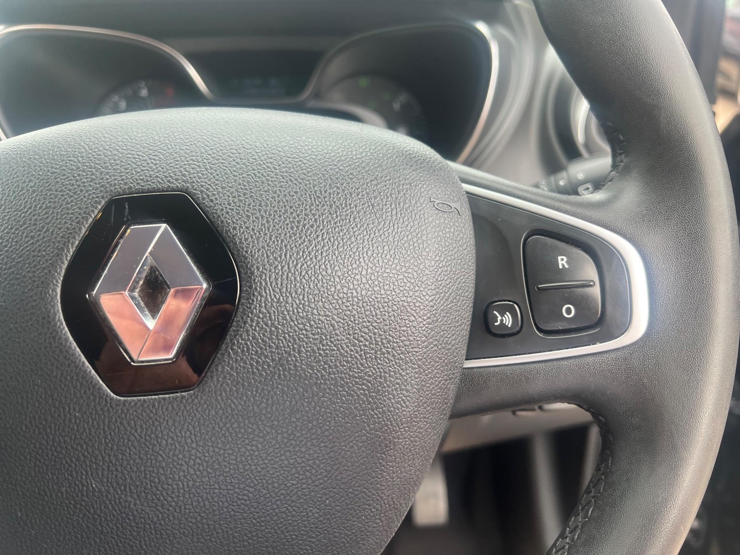 Used Renault Captur 2018 for sale - 76991328: Photo 25